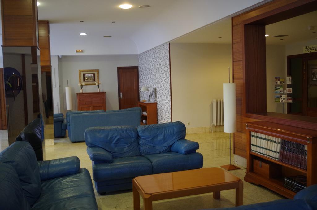 Hotel Alaiz Бериаин Экстерьер фото