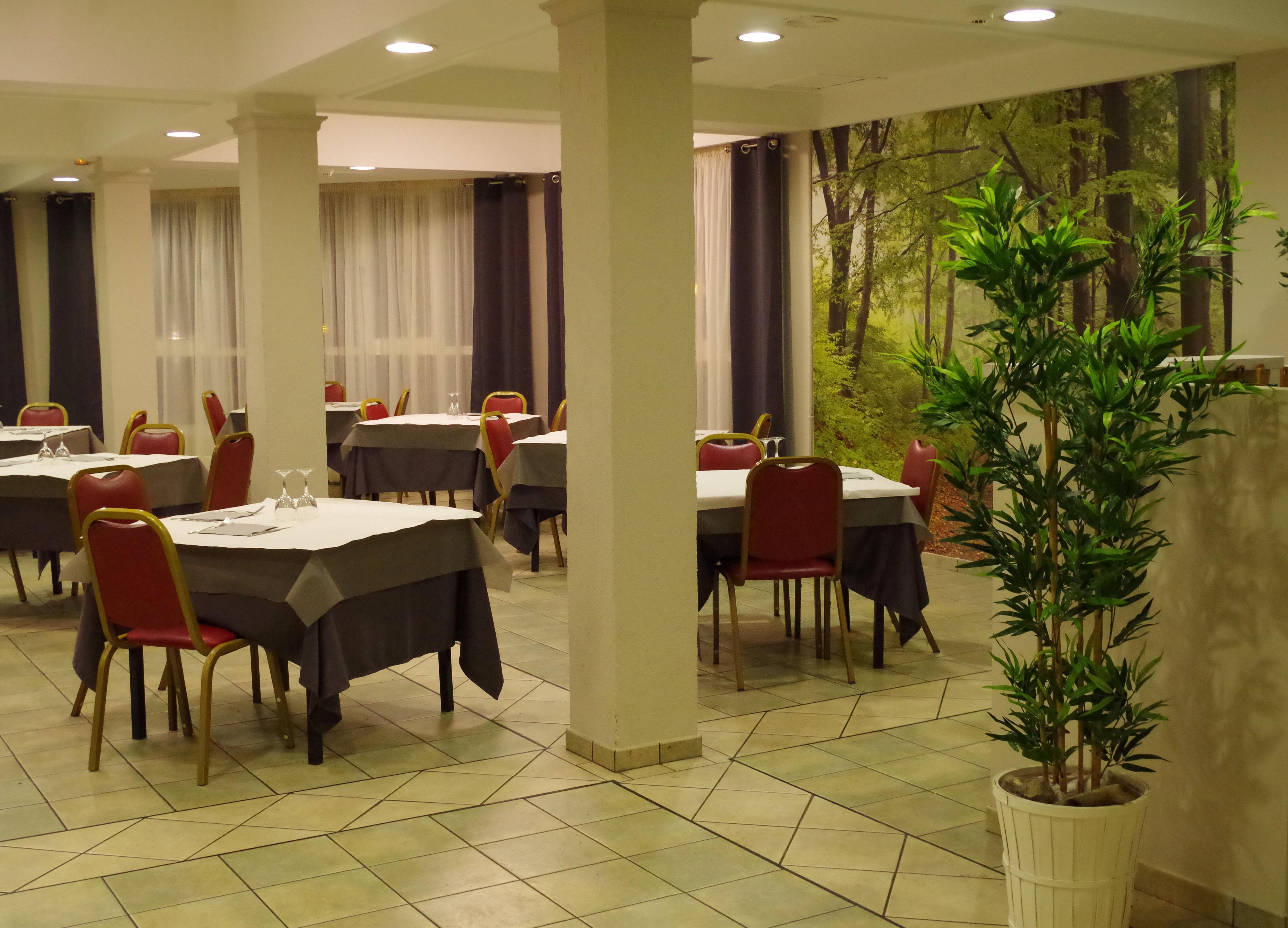 Hotel Alaiz Бериаин Экстерьер фото