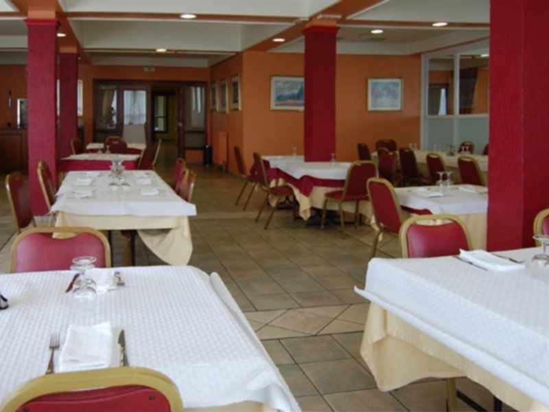 Hotel Alaiz Бериаин Экстерьер фото